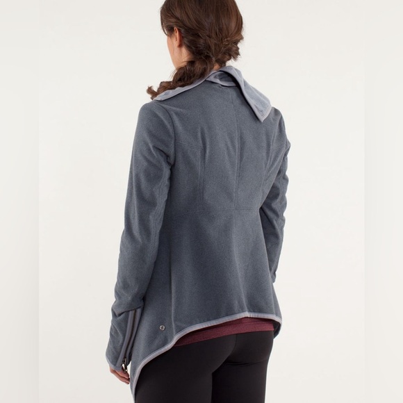 Lululemon Presence Of Mind Jacket Fossil Size 2 - Picture 7 of 13